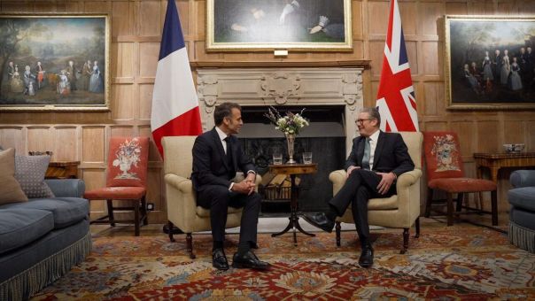 Бесполярный мир и макронизация Европы. Ростислав Ищенко