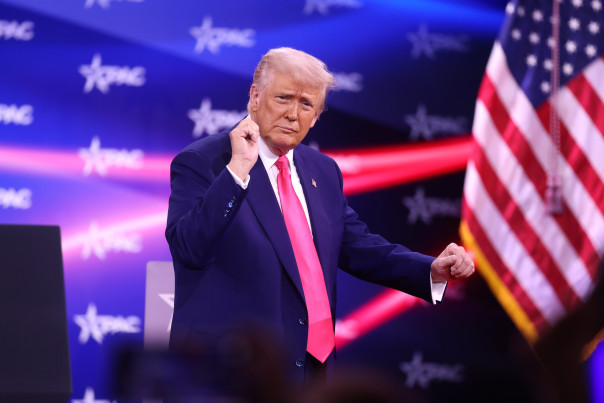 Трамп распорядился ввести пошлины в 100% на иностранную кинопродукцию для защиты Голливуда