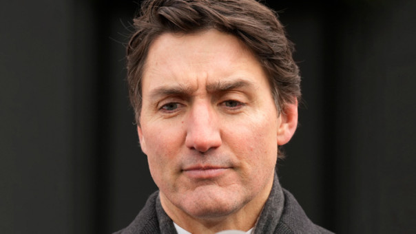 Уходящий в отставку Трюдо расплакался во время прощания с канадцами