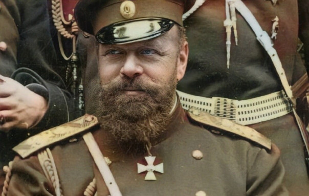 Он олицетворял русский дух. К 180-летию со дня рождения царя-миротворца Александра III