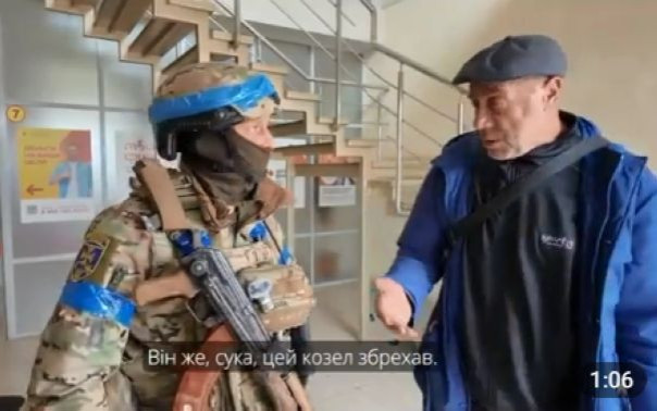 Житель-«хамелеон» из Суджи, который сначала хвалил ВСУ, потом наших бойцов, взорвал Сеть