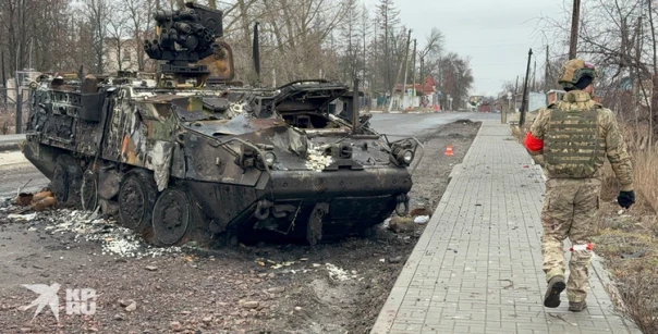 Расстрелянная Суджа: На улицах - кладбища натовской техники, а в разрушенных и разграбленных домах - люди, живые и мертвые