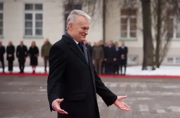 Литва решительно переходит к предоставлению русофобских услуг с доллара за евро