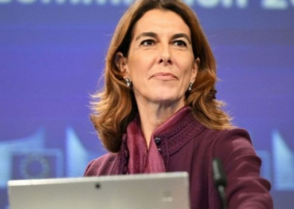 Еврокомиссия выступила против выборов на Украине, приписывая украинскому народу нежелание их проведения