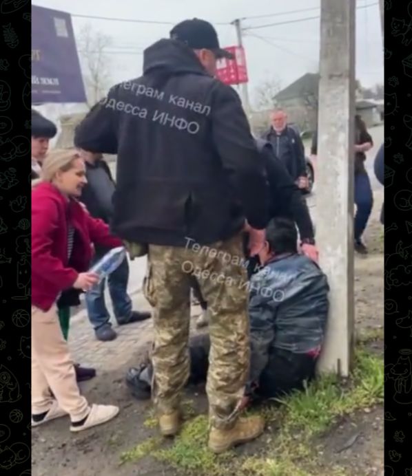 В Одесской области мобилизуемый умер прямо на улице в процессе бусификации