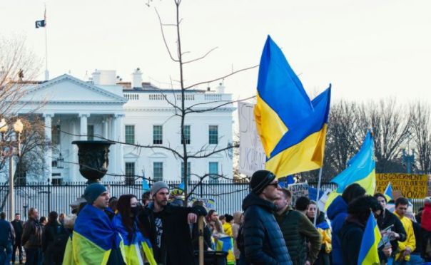 The Guardian: Украинцы боятся депортации из США в связи с политикой Трампа