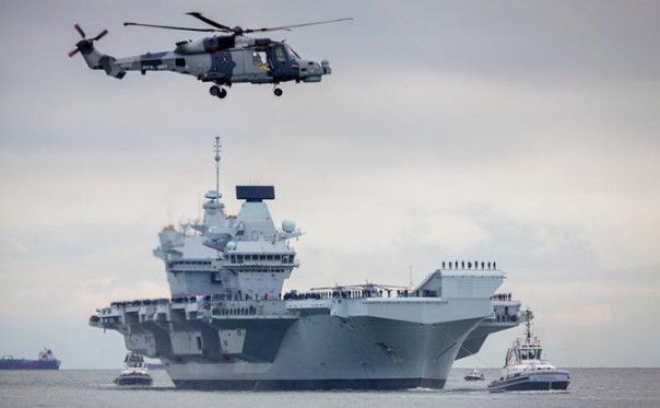 Шаланда, полная фекалий: «Принц Уэльский» стал позором Королевского ВМФ