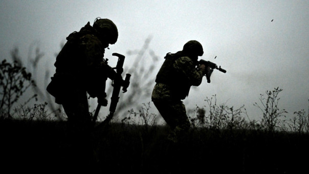 Лицам без гражданства хотят разрешить заключать контракт на службу в ВС РФ