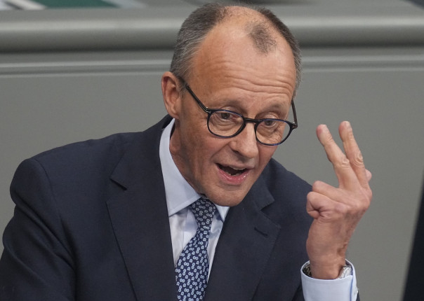 Мерца со второй попытки избрали канцлером Германии