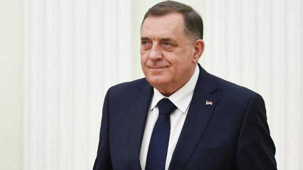 Додик заявил об отсутствии страха перед санкциями ЕС за визит в Москву на 9 Мая