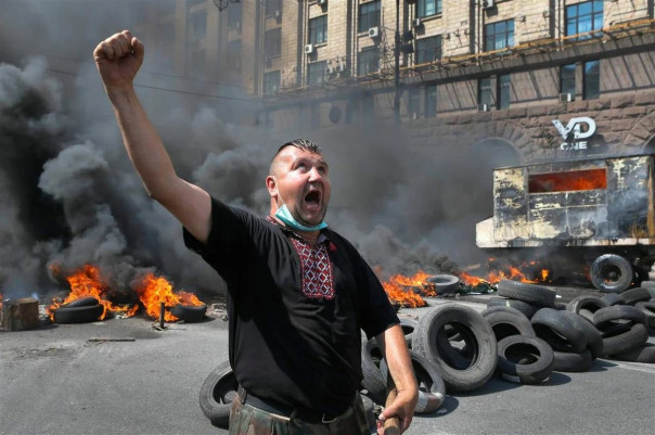 Александр Роджерс:  стереотипы мышления и бездумная жестокость свиньи