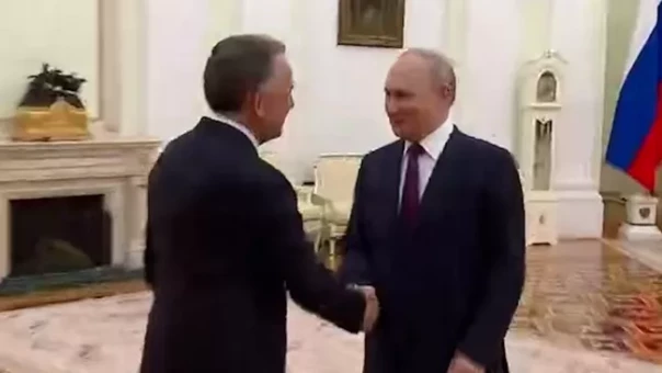 В Москве начались переговоры Путина и посланника Трампа Уиткоффа.