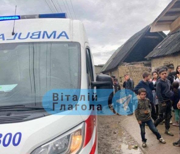 Украинские силовики открыли стрельбу при конфликте с цыганами в Закарпатье