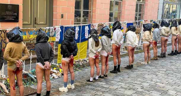 Есть у меня знакомый, который был рожден в стране, которая тогда называлась Югославией. Анатолий Урсида