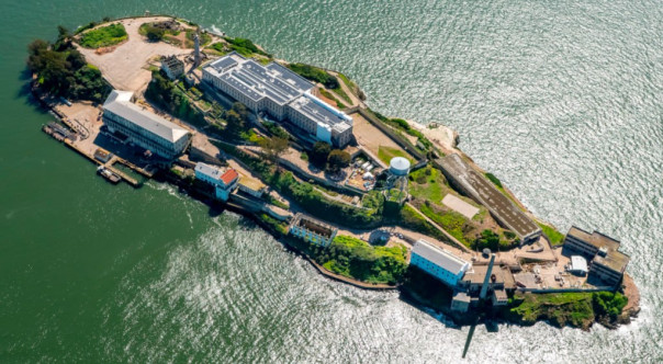 Алькатрас вновь распахнет свои двери для американских преступников