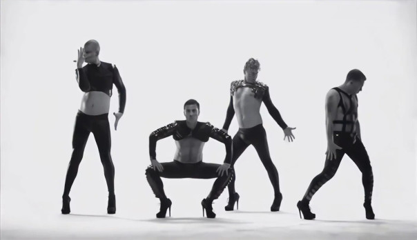 Киевский драмкружок наносит удар