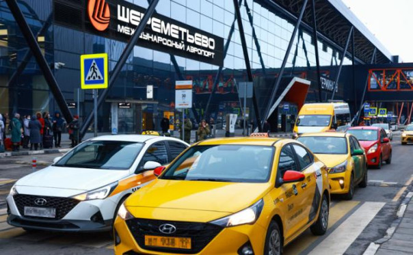 Скандал в Шереметьево: Участники ОПГ обирали бойцов СВО, а сотрудники МВД либо в доле, либо не в курсе