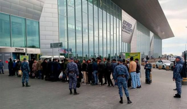 Новосибирские приставы за один день выдворили 53 мигранта, установив новый рекорд