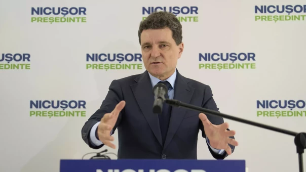 Мэр Бухареста победил на выборах президента Румынии