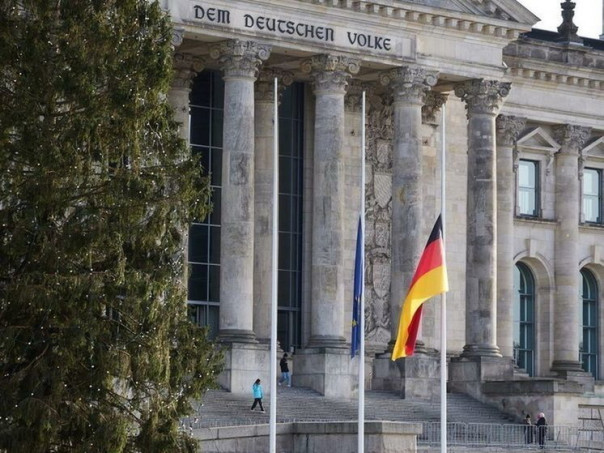 «Дранг нах Остен»: четвертый рейх направил войска к границам России