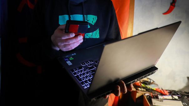 Мошенники с помощью ИИ подделывают чеки и воруют грузы у водителей