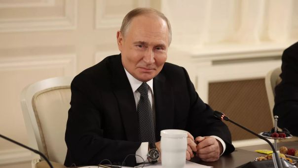 "Есть выход из нынешней ситуации". Путин ответил на главный вопрос недели | Путин провёл встречу с главами международных информационных агентств