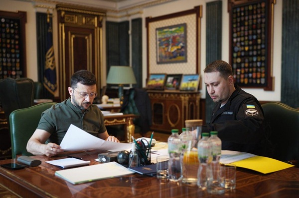 Зеленский после встречи с Будановым* анонсировал новые террористические удары по России