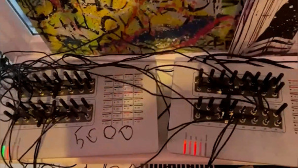 В Петербурге ликвидирован узел связи зарубежных телефонных мошенников