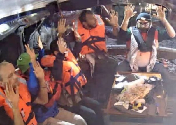 Грета Тунберг не смогла попасть в Палестину. Израиль захватил судно с активистами