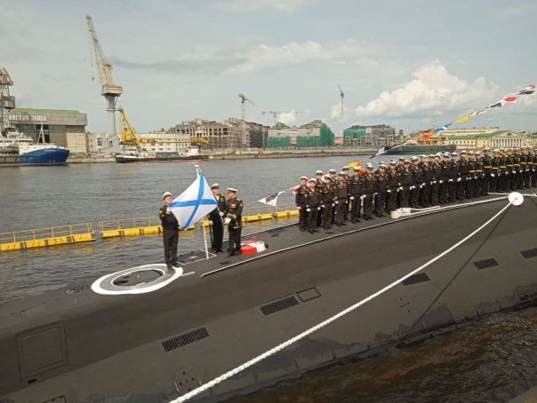 В Санкт-Петербурге состоялась церемония приёма в состав ВМФ России подводной лодки «Якутск»