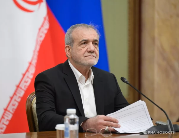 Президент Ирана заявил о необходимости остановки конфликта с Израилем