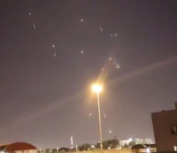 Иранское государственное телевидение IRIB сообщает, что операция «Башарат аль-Фатх» против баз США началась