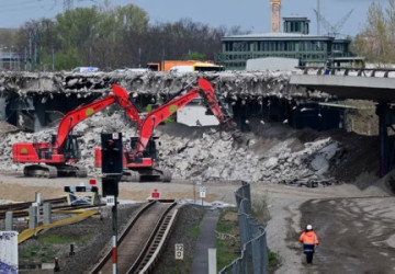 Немцы смотрят на старые мосты в Германии как на спящих врагов?