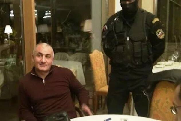 "Асимметричный ответ..."