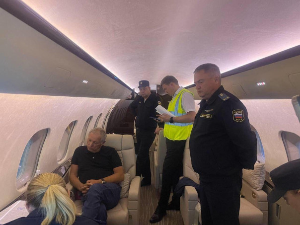 Как ФСБ задерживало  главу «Южуралзолото» при попытке покинуть Россию на личном самолете