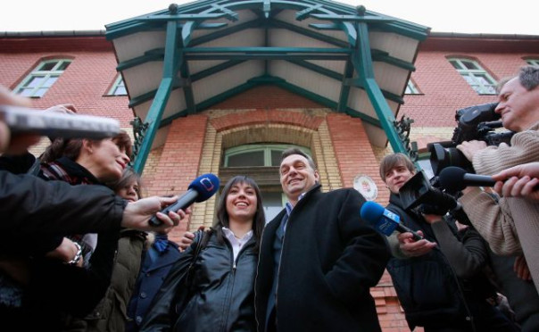 Дочь Виктора Орбана планирует сбежать в Америку