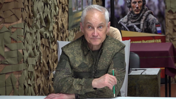 Белоусов лично проинспектировал группировку войск "Днепр" в зоне СВО и провел совещание по вопросам технического оснащения подразделений группировки