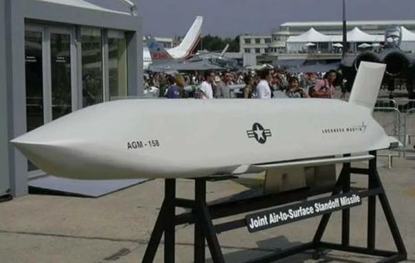 "Великий и ужасный" JASSM