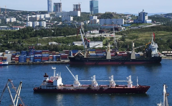 Путин ужесточил правила захода судов в российские порты из-за рубежа