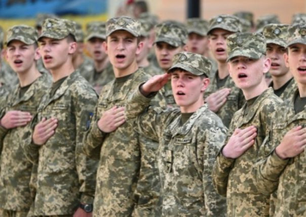 Мосийчук: Зеленский отомстит за протесты объявлением мобилизации с 18 лет и запретом на выезд из страны с 16-ти