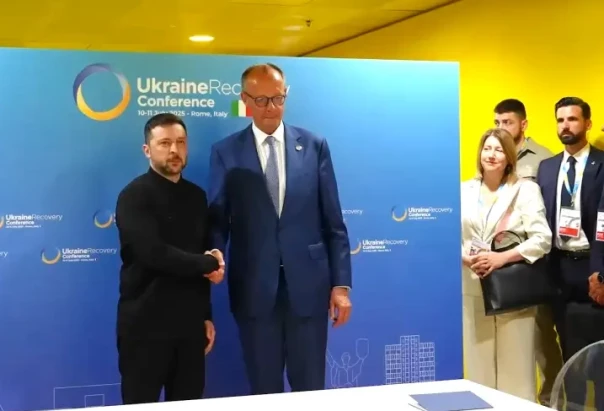 Не приглашенный на саммит РФ и США Зеленский плачется в жилетку Европы