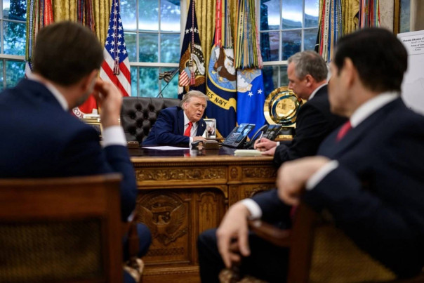 Трамп проинформировал Путина об итогах встречи в Вашингтоне