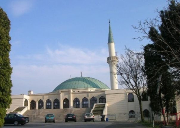 Австрийский суд узаконил в стране нормы шариата