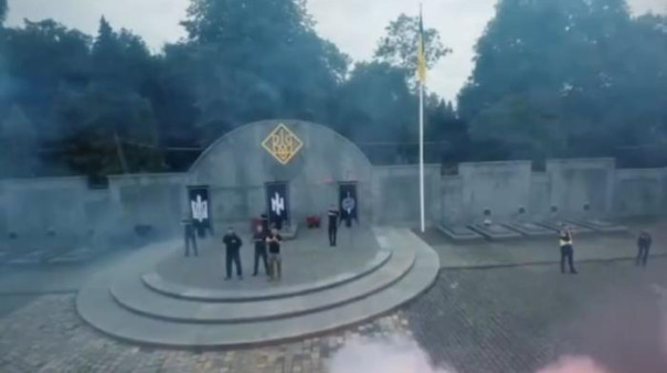 Украинские нацисты хотят себе кусочек Польши