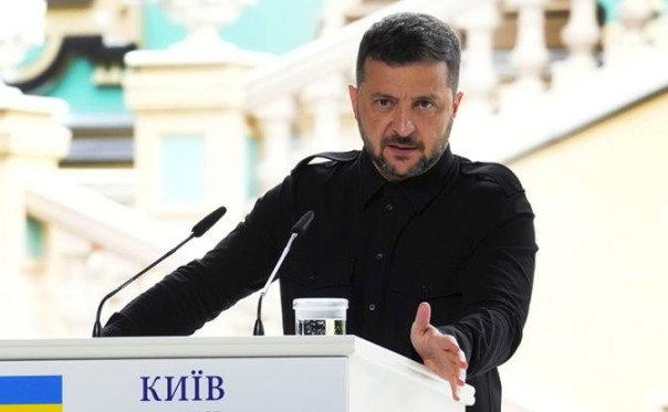 Новый ультиматум Зеленского: Россия платит репарации, Уиткоффа — вон, НАТО на Украине действует в режиме «лайт»