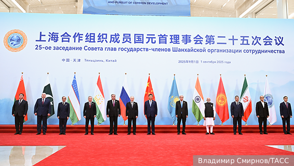 Мировой порядок впервые меняется мирным путем