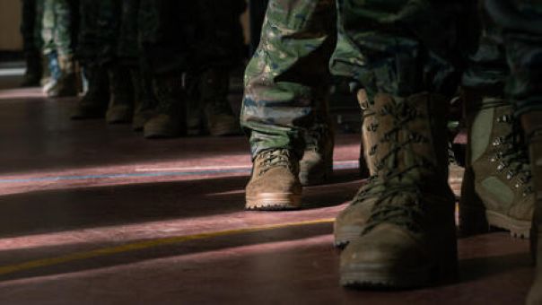 Украинка поселилась у ворот киевского ТЦК после мобилизации ее мужа