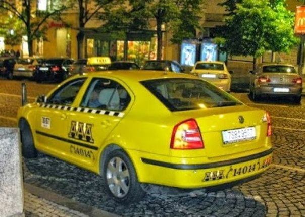 Омбудсмен украинского языка призвала полицию и СБУ репрессировать русскоязычных таксистов