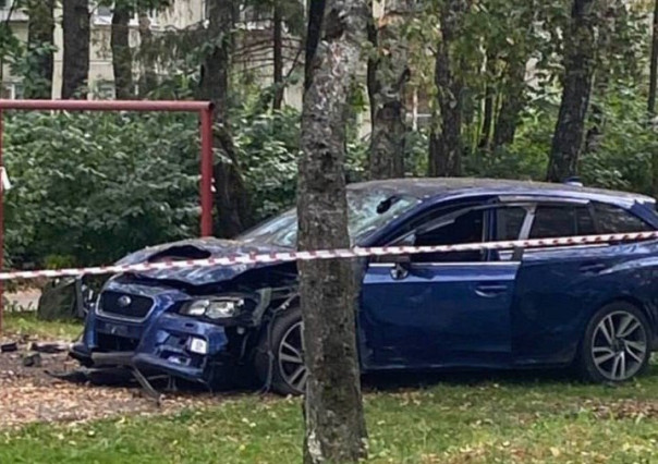 Ночью в Подмосковье подорвали машину военнослужащего