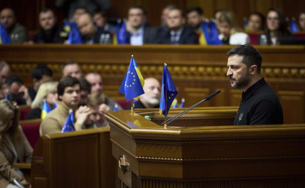 Агония: Загнанный в крысиный угол Зеленский готовится «к трудным решениям» на условиях Москвы